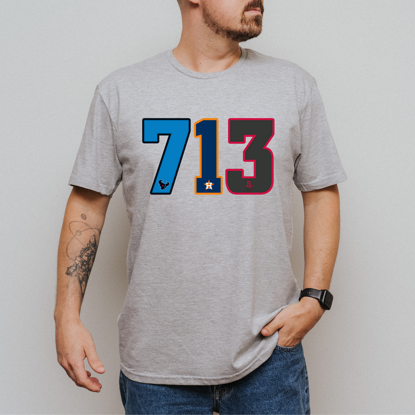 713