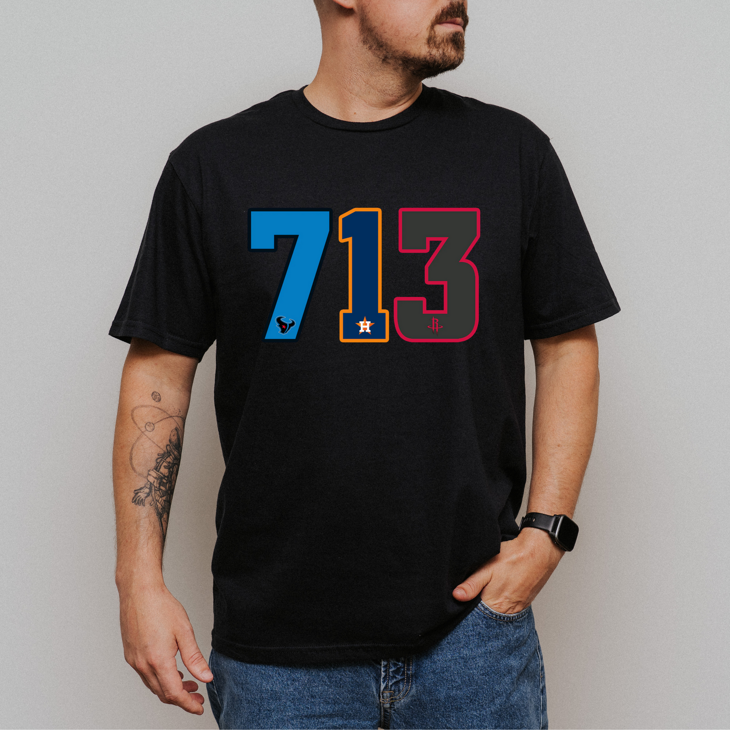 713